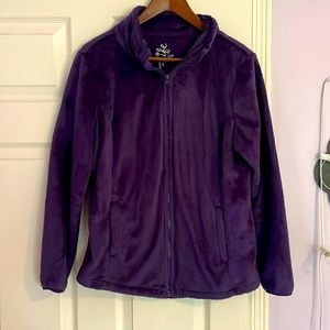 Women’s Made for Life zipper jacket. Size m